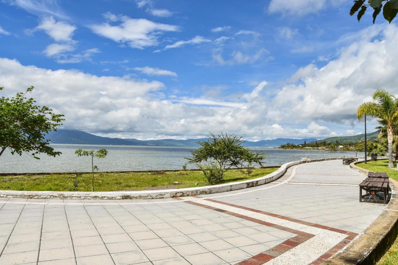 Casa Jardin-Lakeside Boutique Resort By Restavio 아히힉 외부 사진